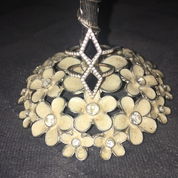 SALE💥2.45 CTW Blk Spinel & Zircon 1/2 Finger Ring - Picture 3 of 4